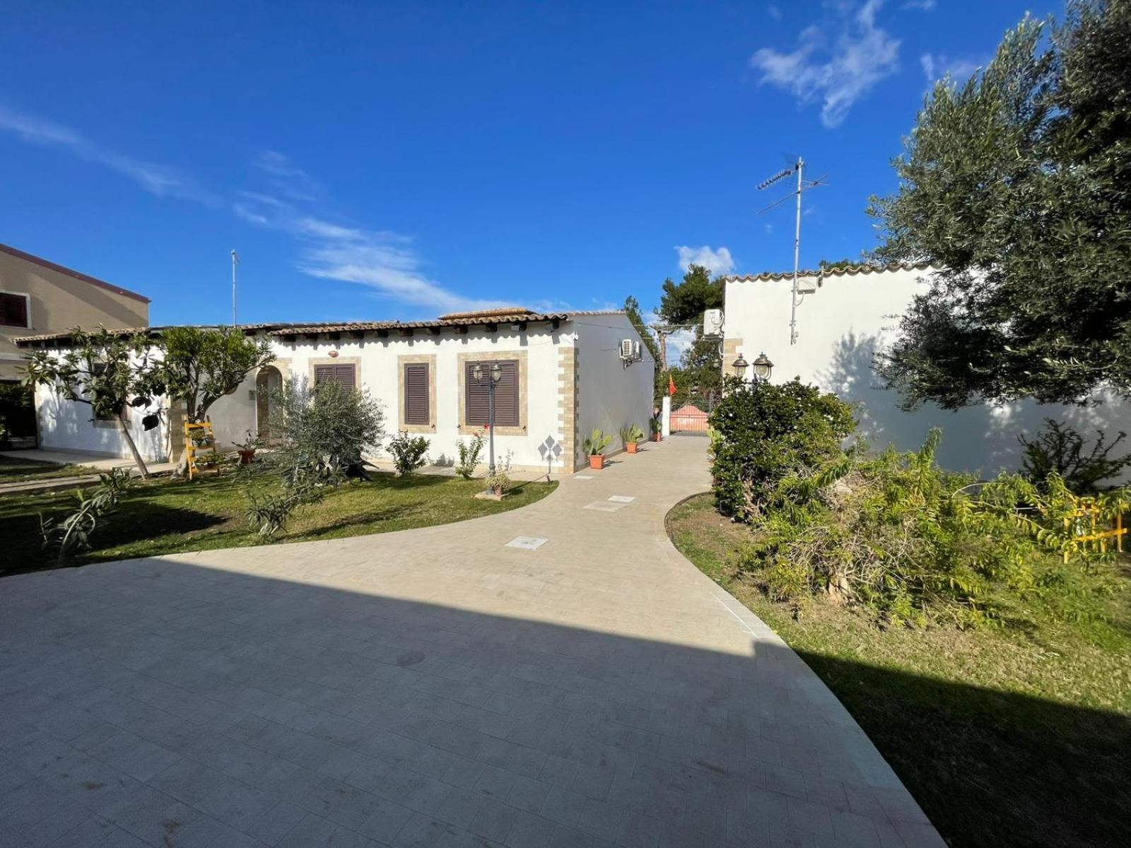 Le Case Al Quadrato Syracuse Bagian luar foto
