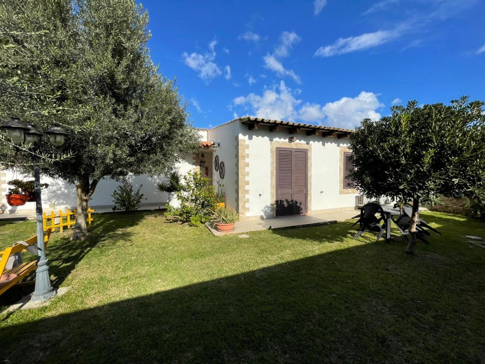 Le Case Al Quadrato Syracuse Bagian luar foto