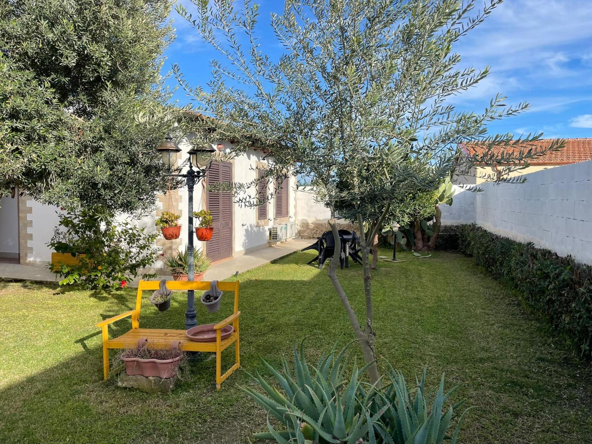 Le Case Al Quadrato Syracuse Bagian luar foto
